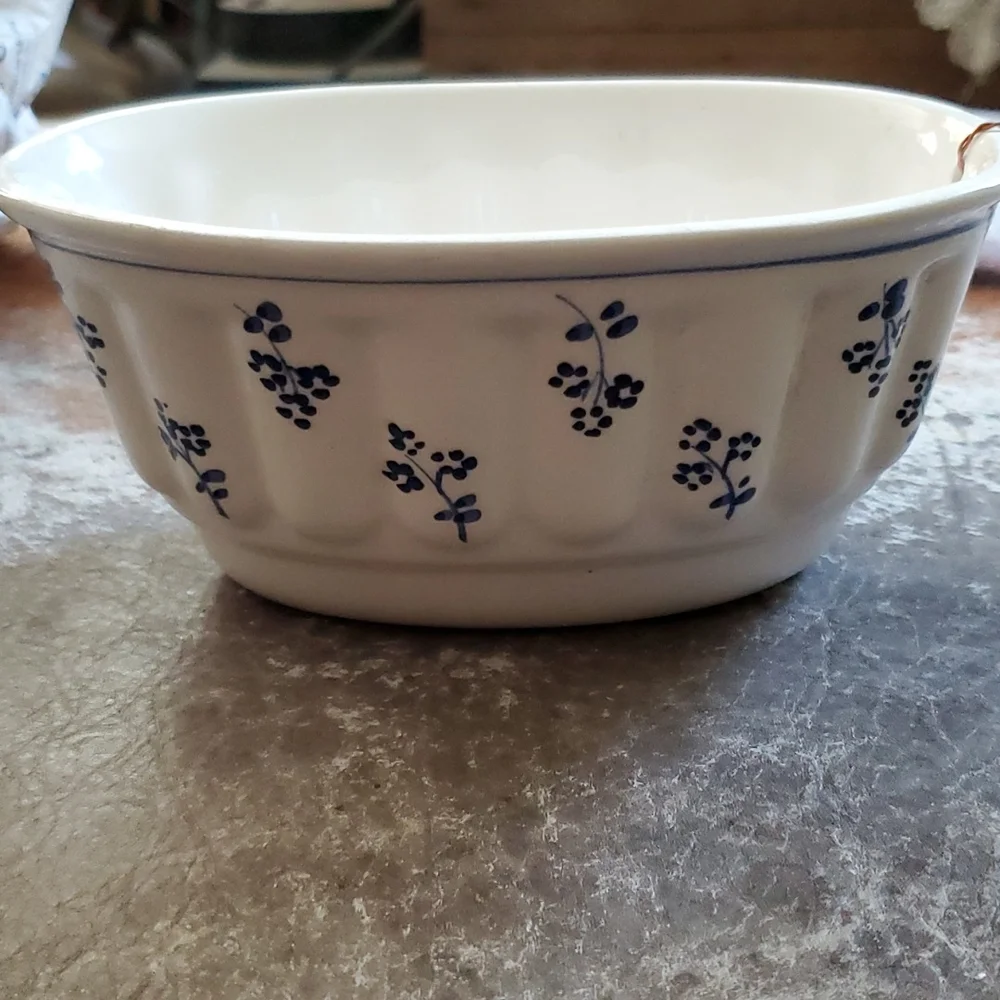 Vintage Mold - Picture 3 of 3